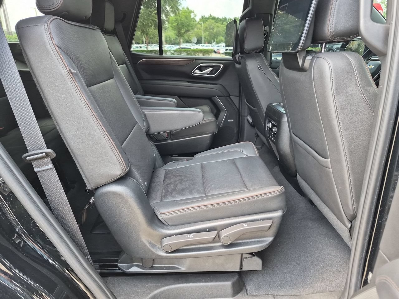 Certified 2023 Chevrolet Tahoe High Country w/ Advanced Technology Package AWD/4WD image 22