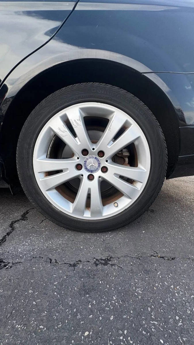 Used 2011 Mercedes-Benz C 300 Sedan image 18