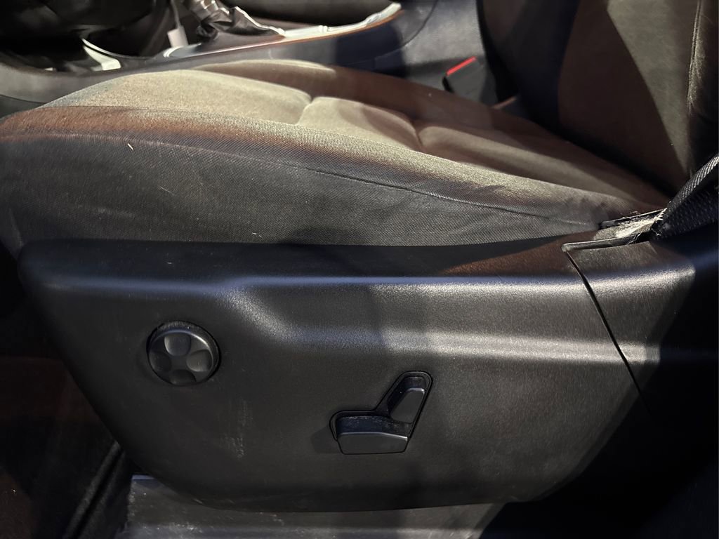 Used 2020 Dodge Durango SXT image 33