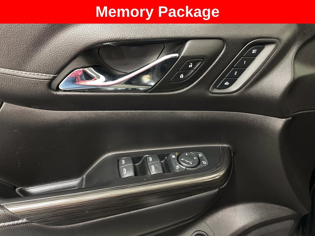 Used 2023 GMC Acadia SLT w/ Technology Package AWD/4WD image 9