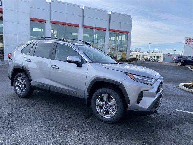 New 2025 Toyota RAV4 XLE