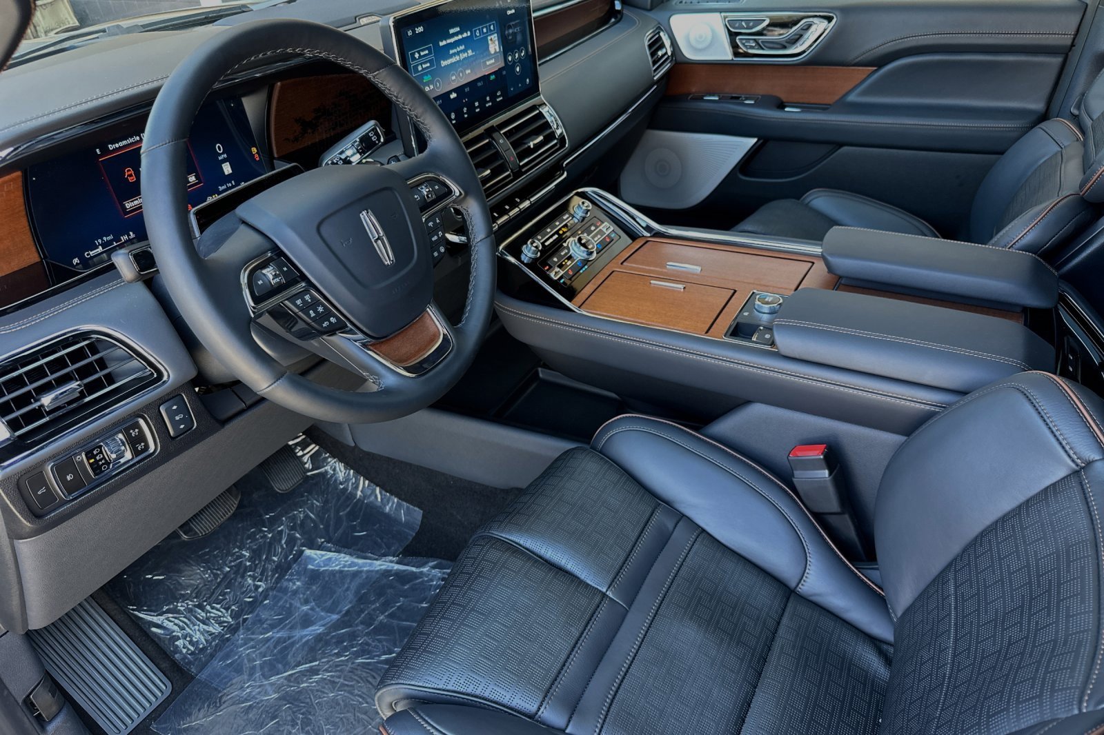 New 2024 Lincoln Navigator Black Label image 6