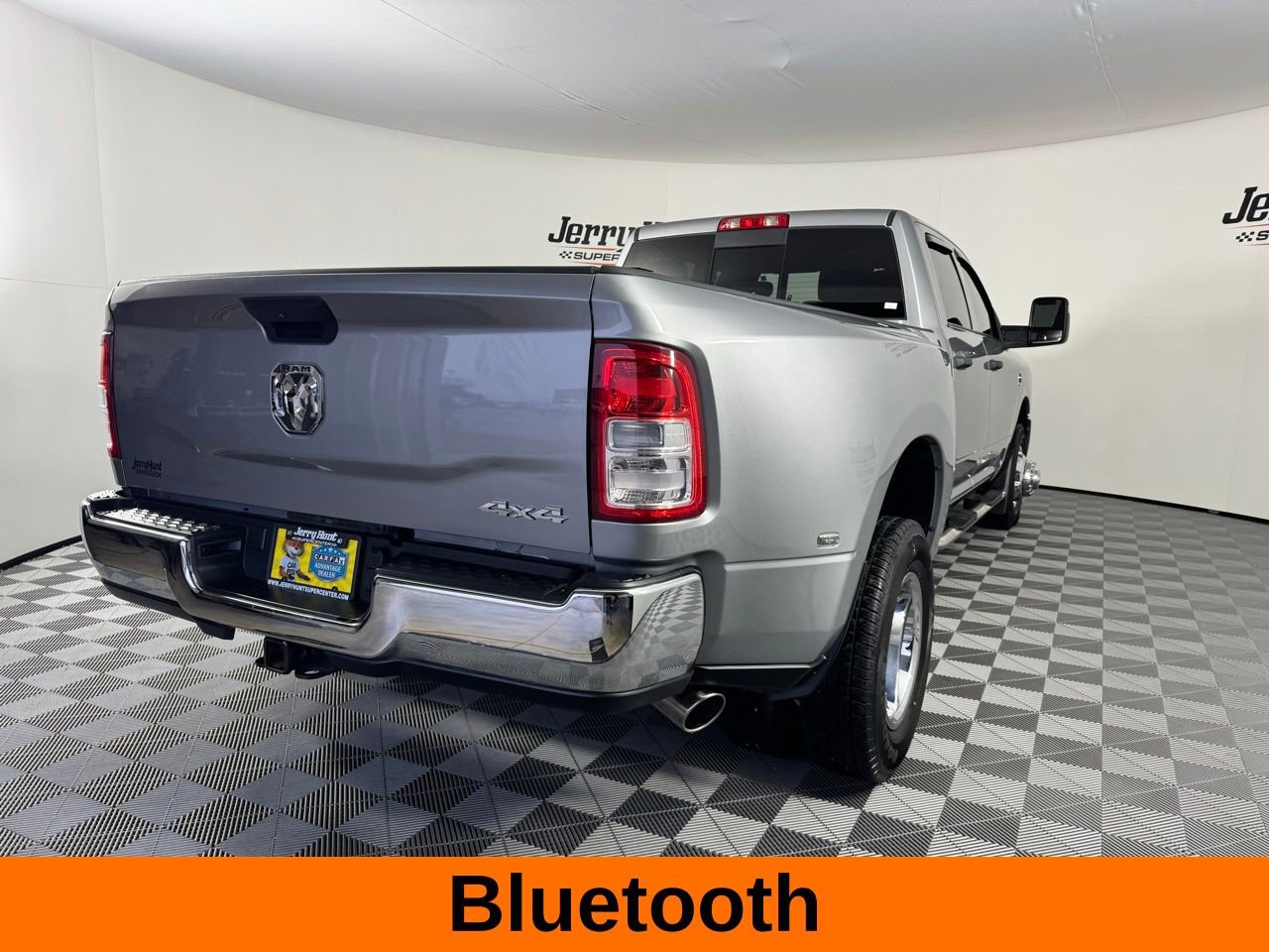 Used 2024 RAM 3500 Tradesman w/ Chrome Appearance Group image 6