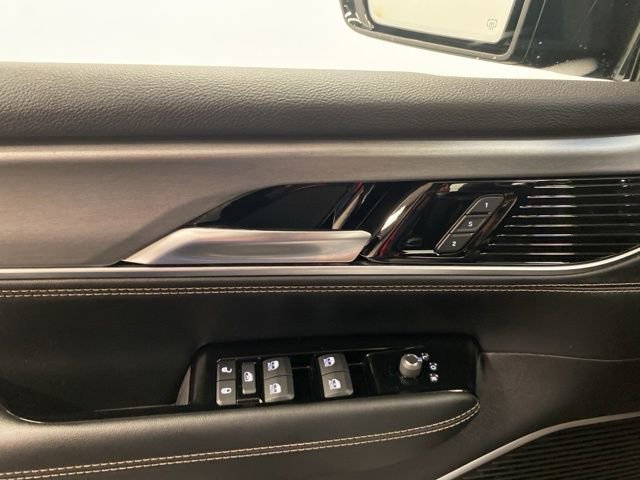 Used 2024 Jeep Wagoneer Series II image 20