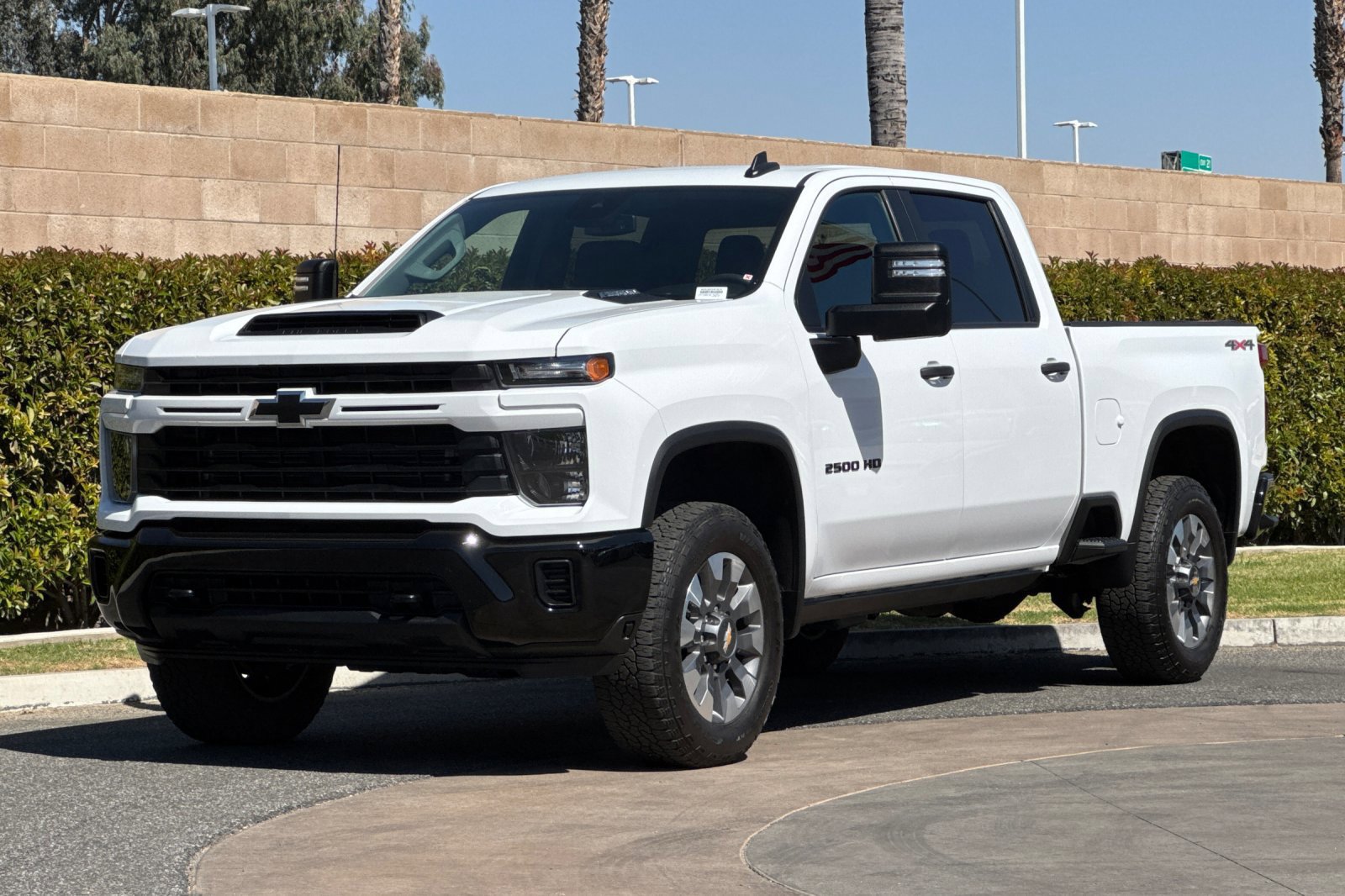 Used 2024 Chevrolet Silverado 2500 Custom w/ Custom Value Package AWD/4WD image 8