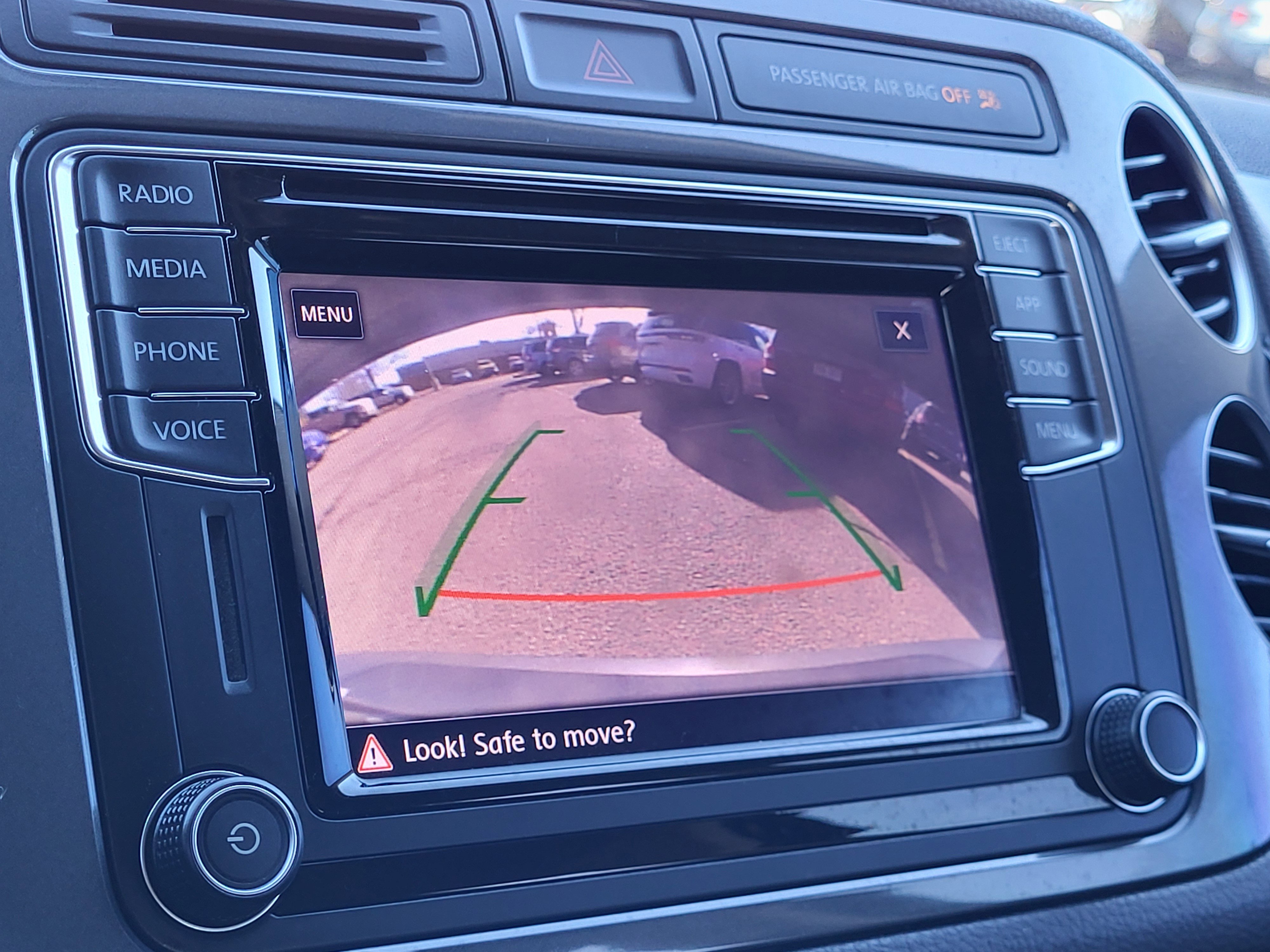 Used 2018 Volkswagen Tiguan Limited image 22