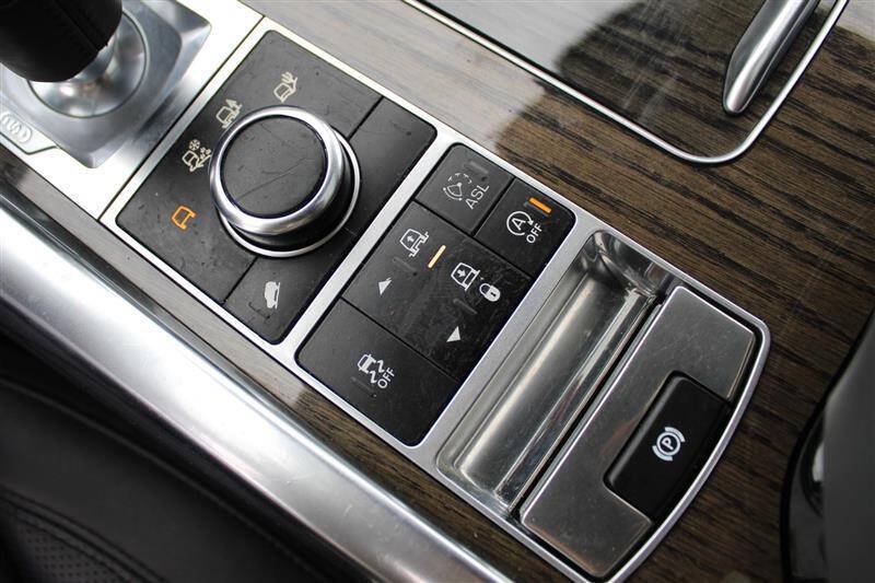 Used 2014 Land Rover Range Rover Sport HSE AWD/4WD image 26