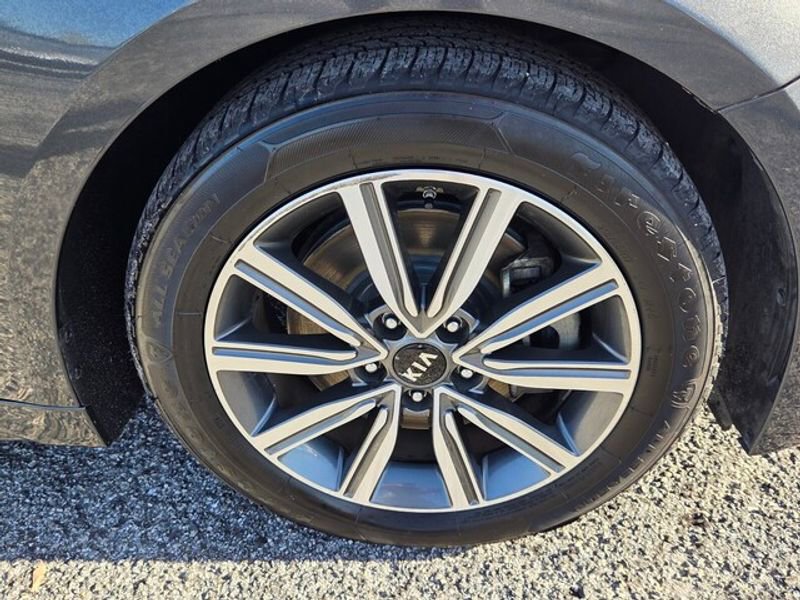 Used 2020 Kia Optima Premium image 15