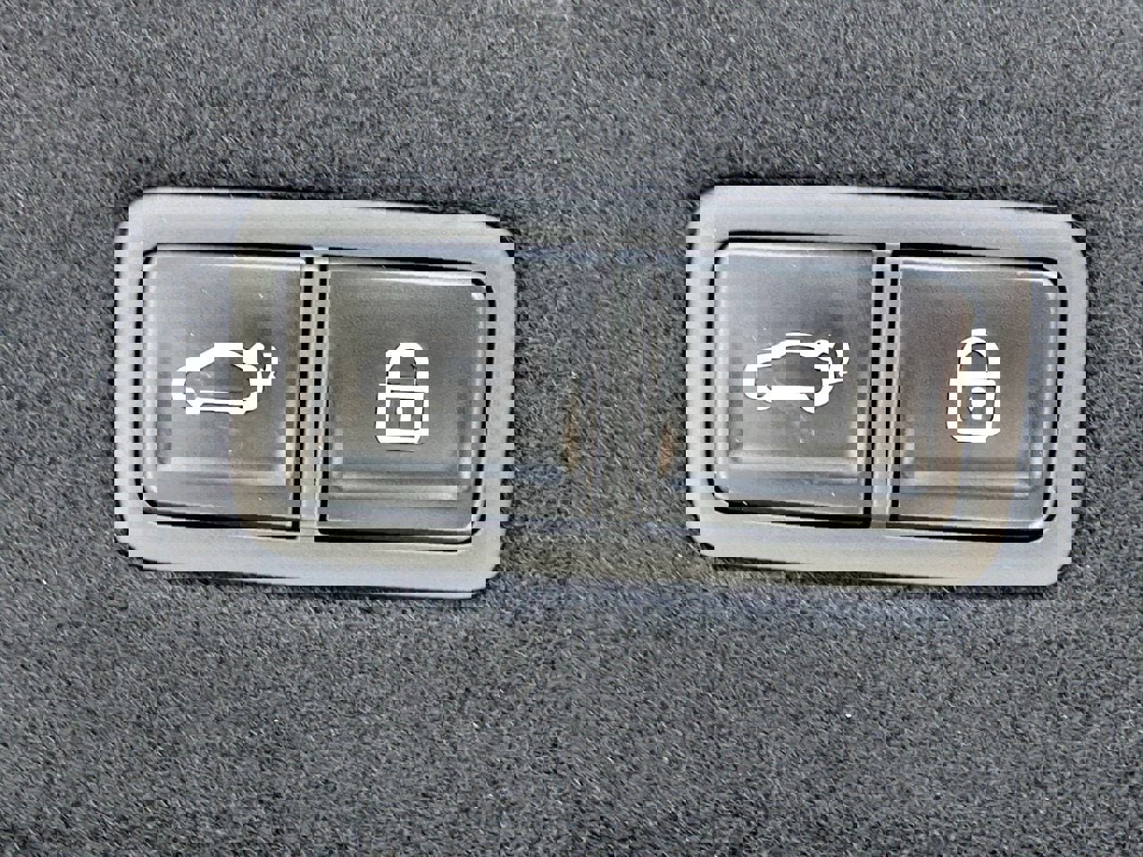 Used 2026 Genesis G90 3.5T Prestige image 17