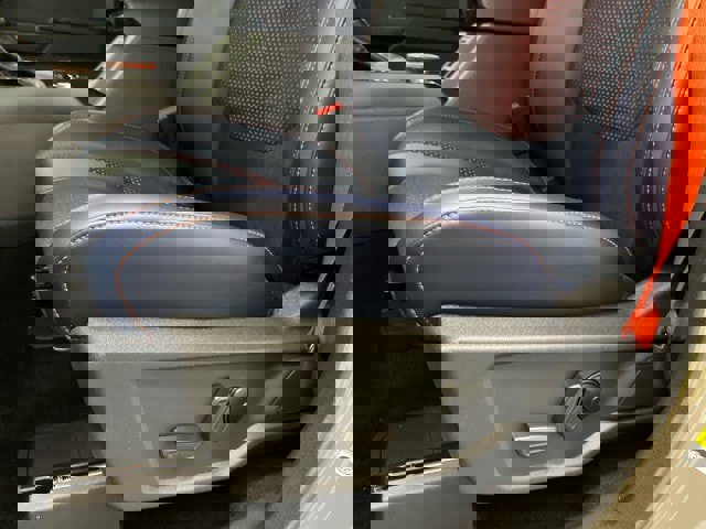 New 2025 Ford Bronco Raptor w/ Interior Carbon Fiber Pack image 15