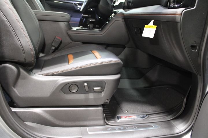New 2026 GMC Sierra 1500 AT4 w/ AT4 Premium Package image 28