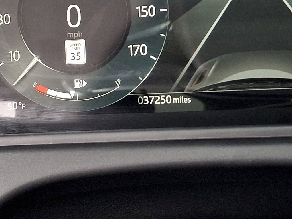 Used 2025 Land Rover Range Rover Velar Dynamic SE image 21