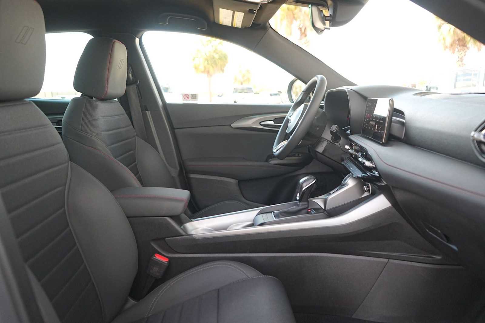 Used 2024 Dodge Hornet GT AWD/4WD image 15