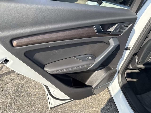 Used 2024 Audi Q5 2.0T Premium Plus image 23