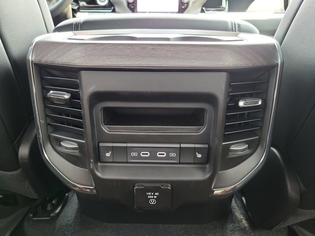 New 2026 RAM 1500 Laramie AWD/4WD image 11