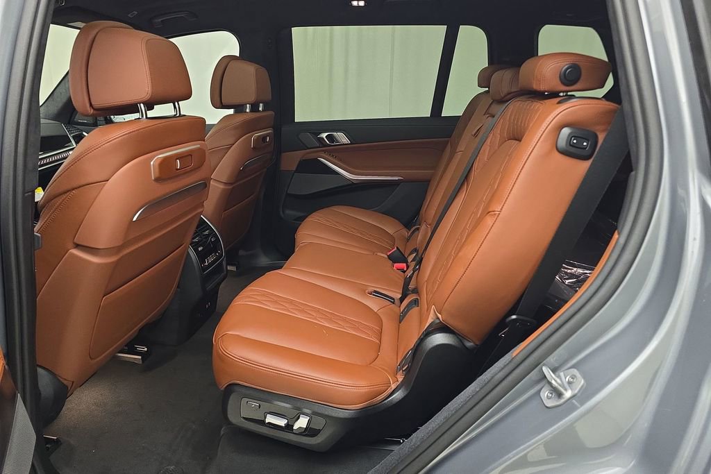 New 2026 BMW X7 M60i AWD/4WD image 24