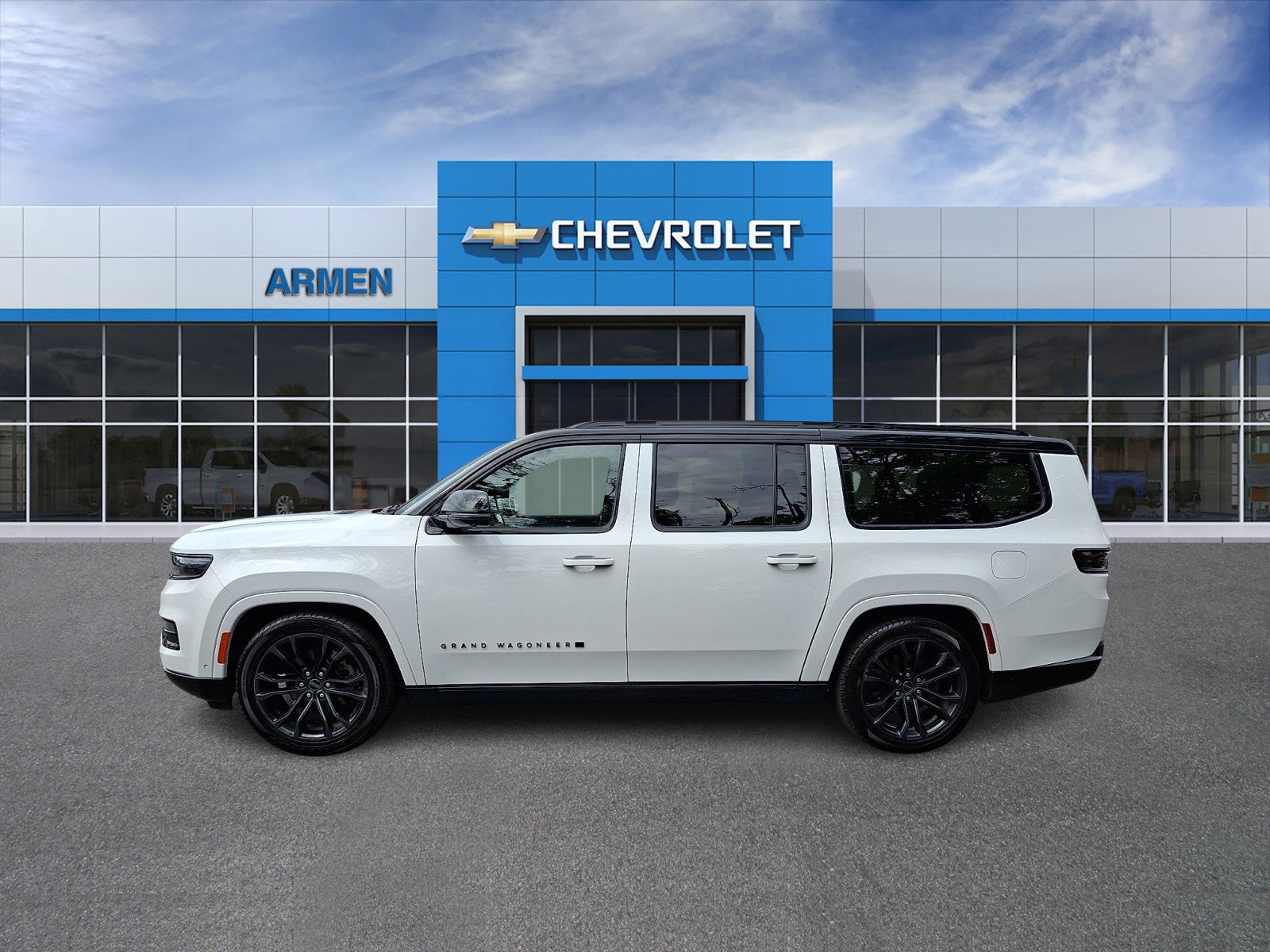 Used 2024 Jeep Grand Wagoneer L Series II w/ Quick Order Packagew 28T AWD/4WD image 8