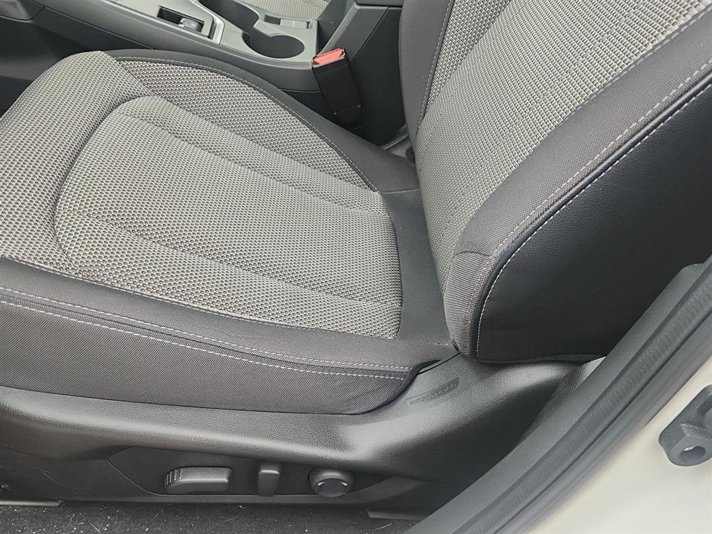 Used 2024 Subaru Crosstrek 2.0i Premium image 12