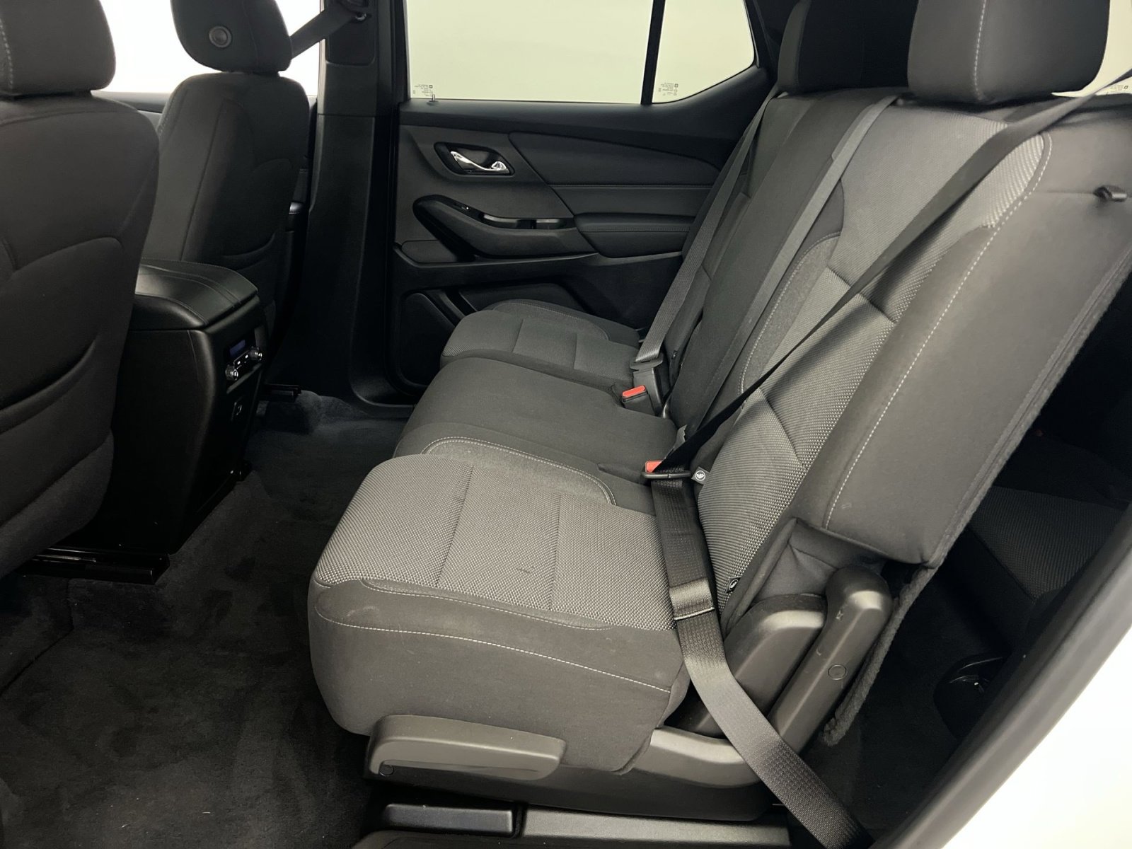 Used 2022 Chevrolet Traverse LT image 22