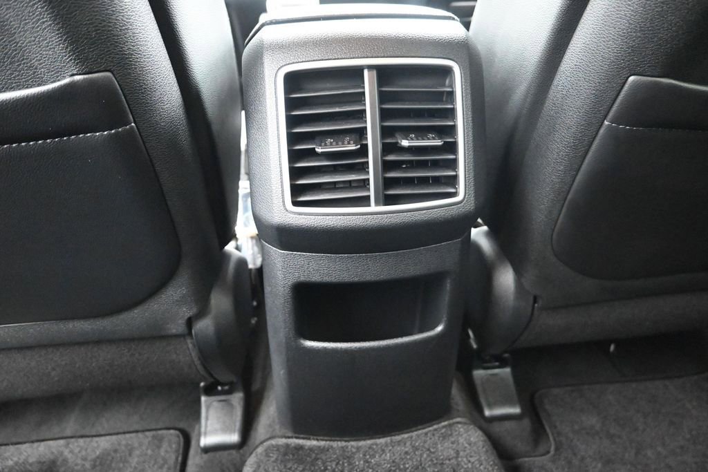 Used 2025 Kia Sportage EX FWD image 19