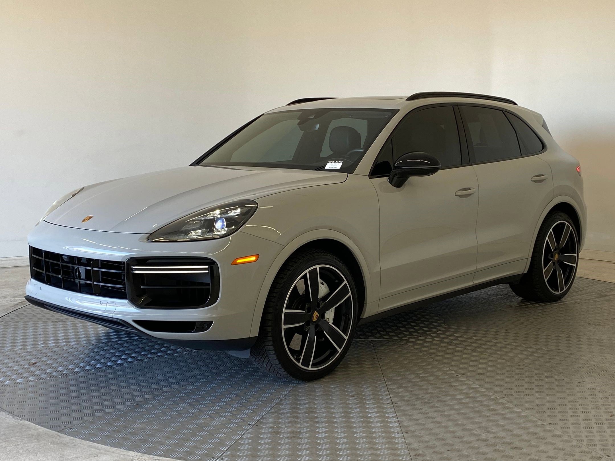 Certified 2023 Porsche Cayenne Turbo image 31