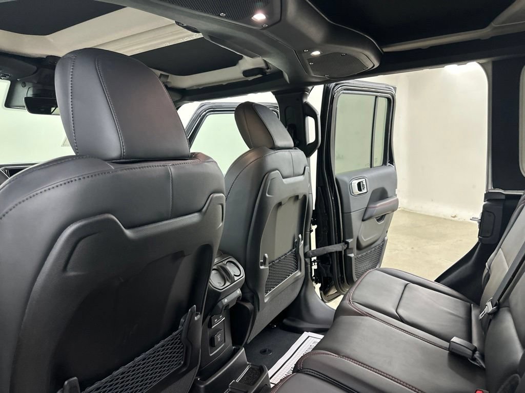 New 2026 Jeep Wrangler Unlimited Rubicon 392 w/ Quick Order Package 27X Moab AWD/4WD image 32