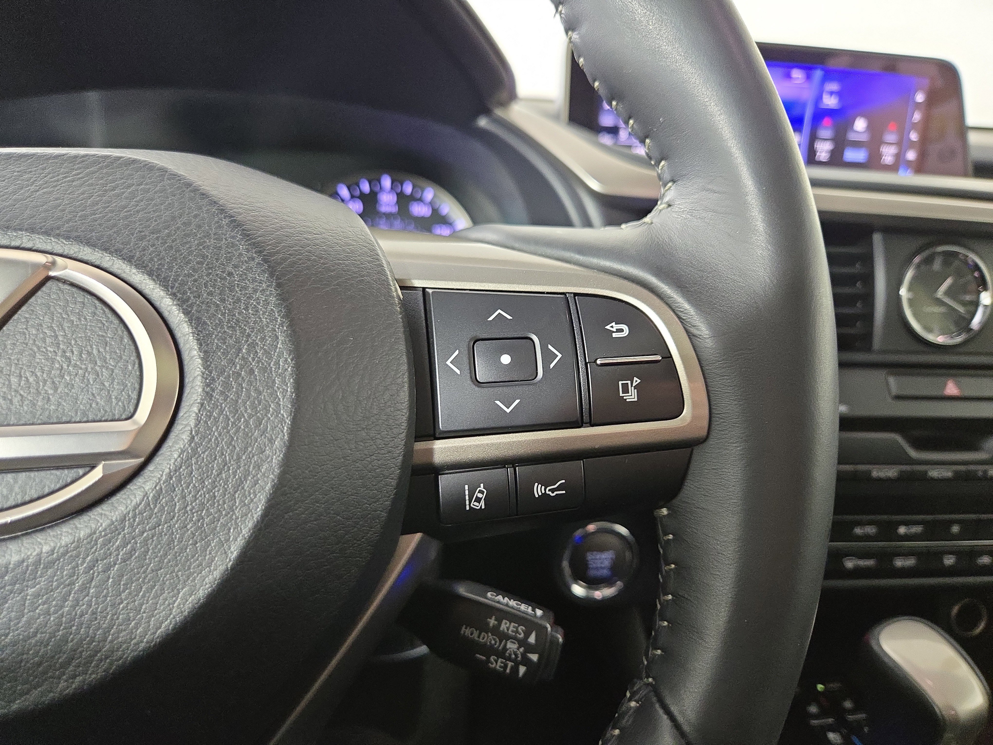 Used 2017 Lexus RX 350 AWD w/ Premium Package image 16