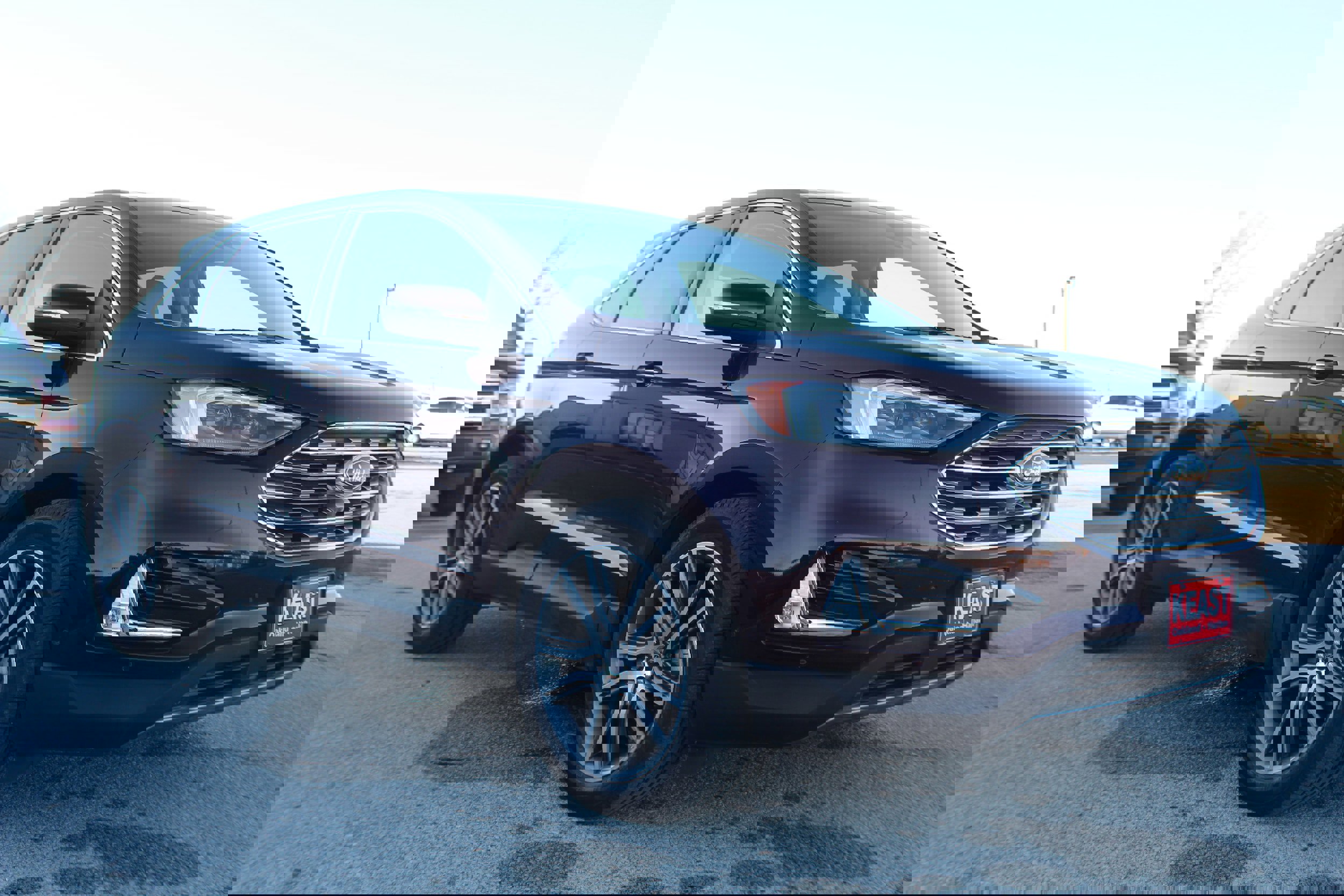 Used 2019 Ford Edge Titanium w/ Equipment Group 301A image 3