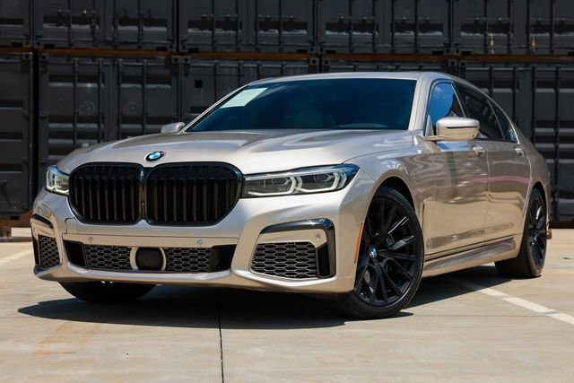 Used 2022 BMW 740i w/ Luxury Rear Seating Package RWD video 1