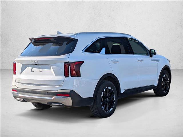Used 2024 Kia Sorento S image 5
