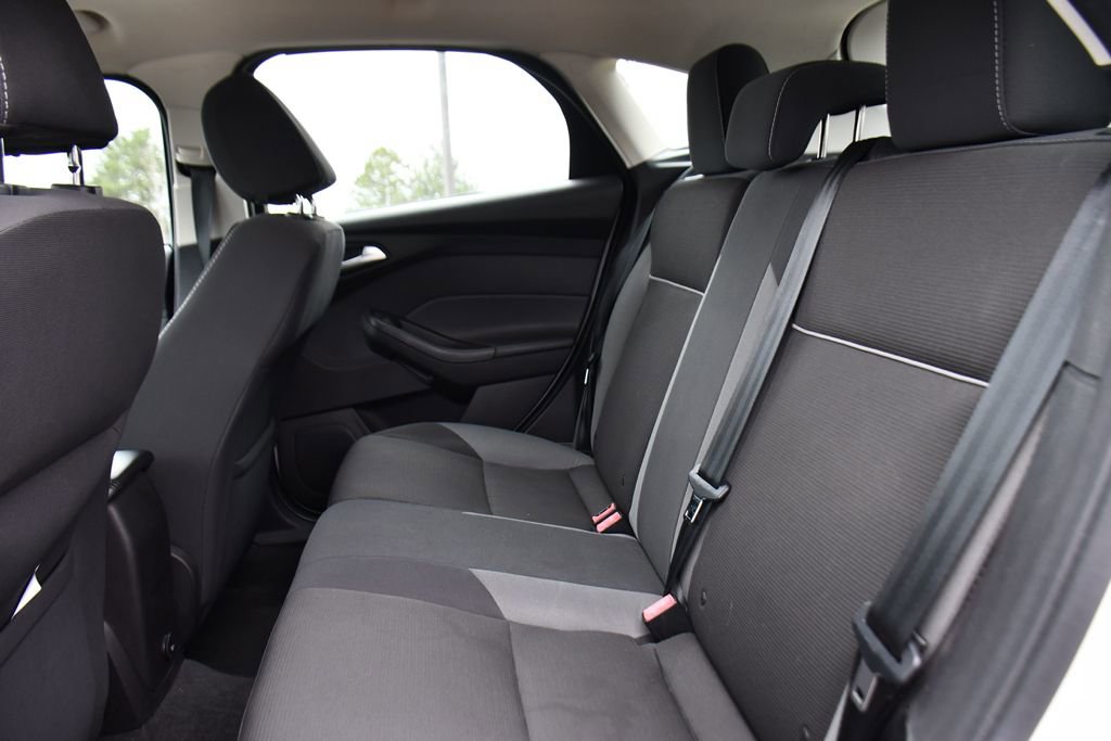 Used 2013 Ford Focus SE FWD image 20