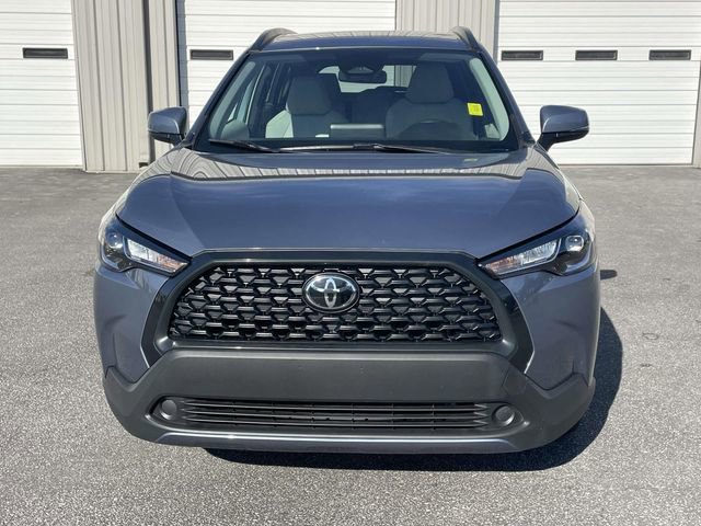 Used 2023 Toyota Corolla Cross LE FWD image 2
