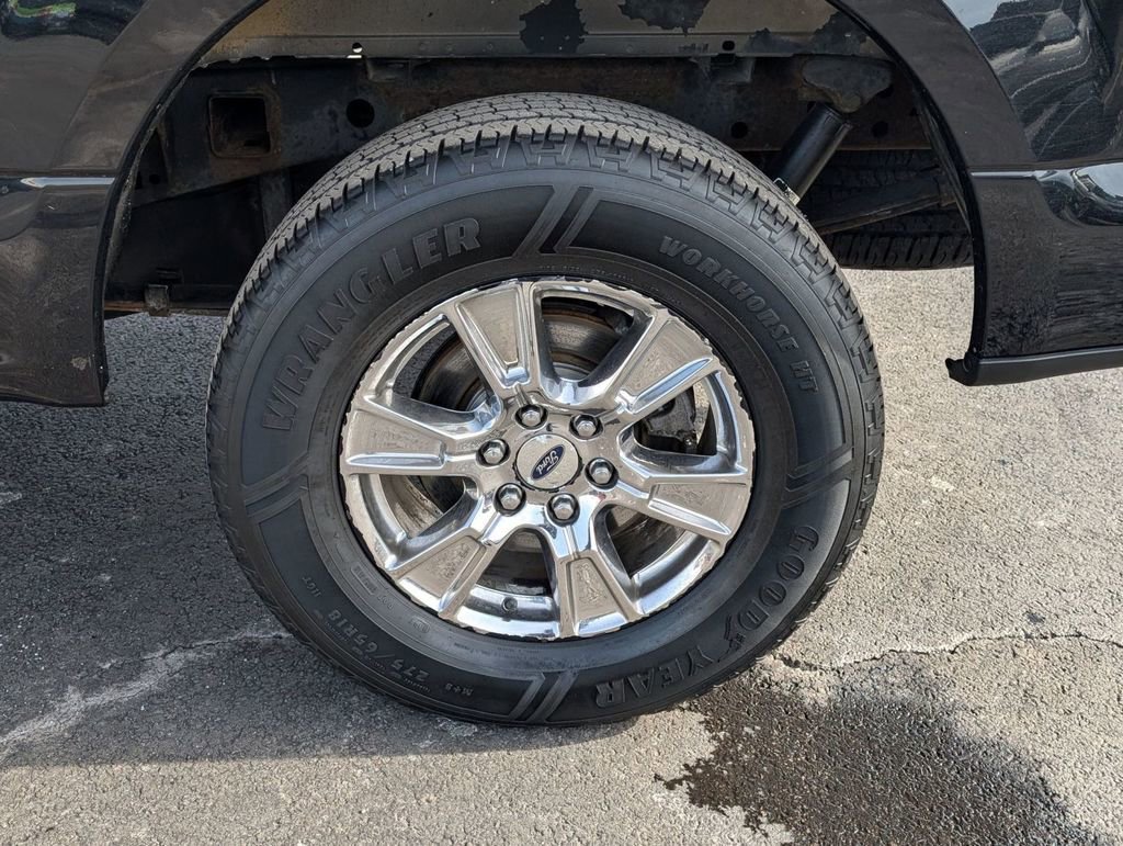 Used 2016 Ford F150 XLT w/ Equipment Group 302A Luxury image 15