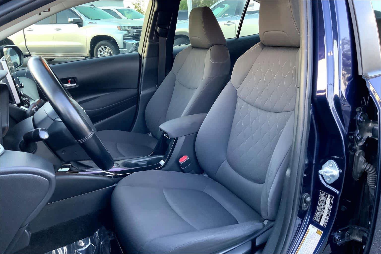 Used 2020 Toyota Corolla LE FWD image 8