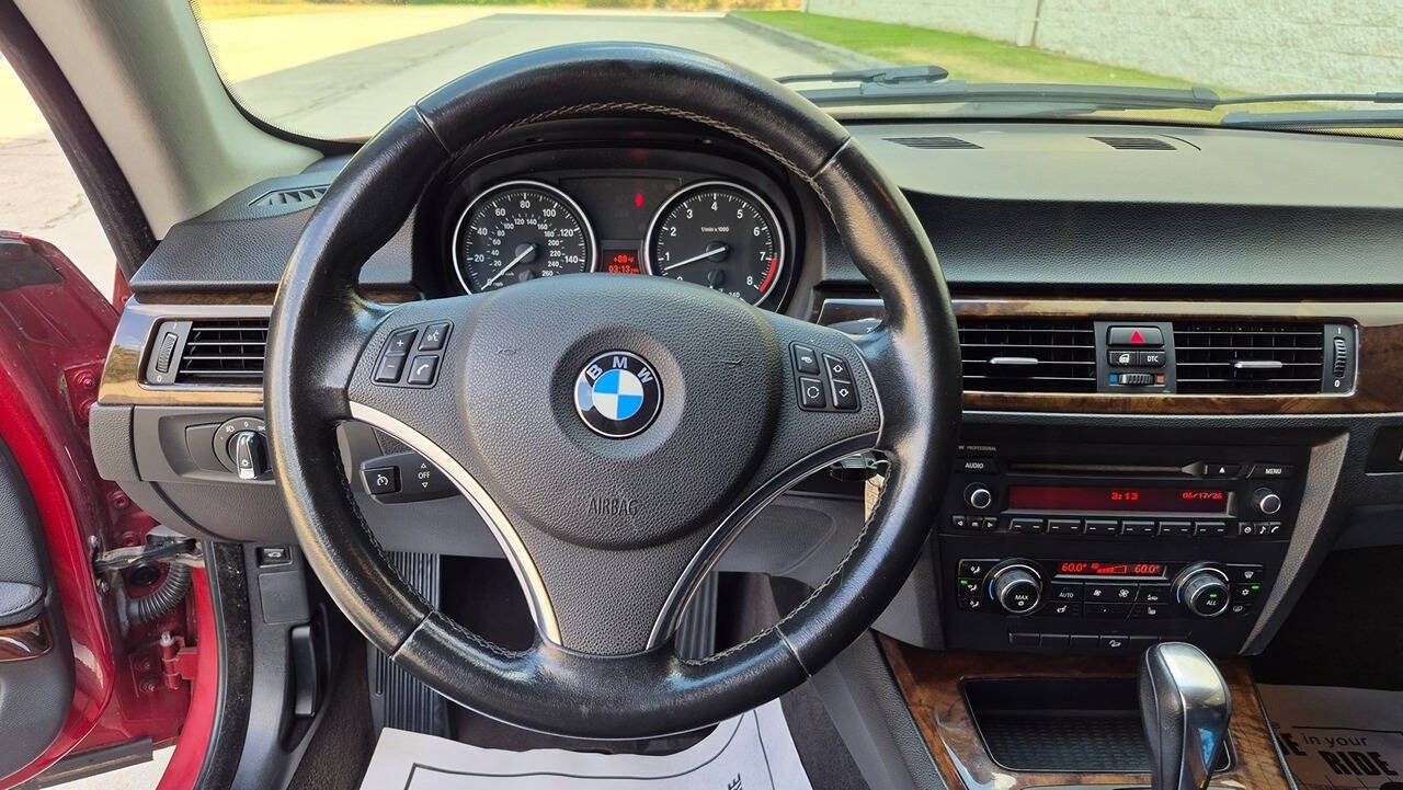 Used 2011 BMW 328i xDrive Coupe AWD/4WD image 37