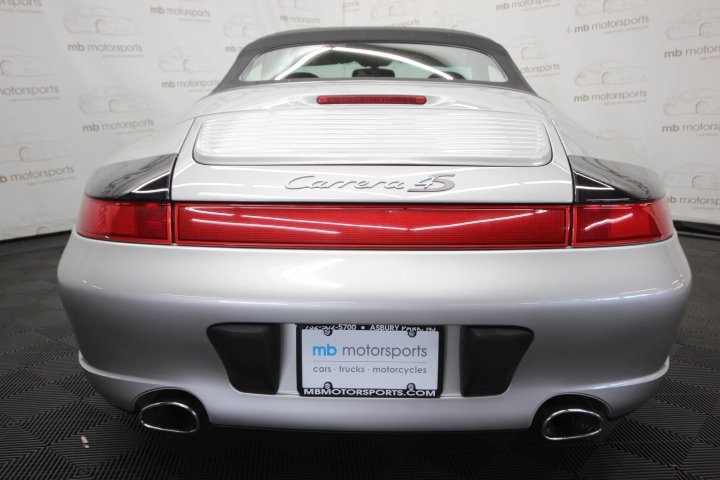 Used 2004 Porsche 911 Carrera 4S image 5
