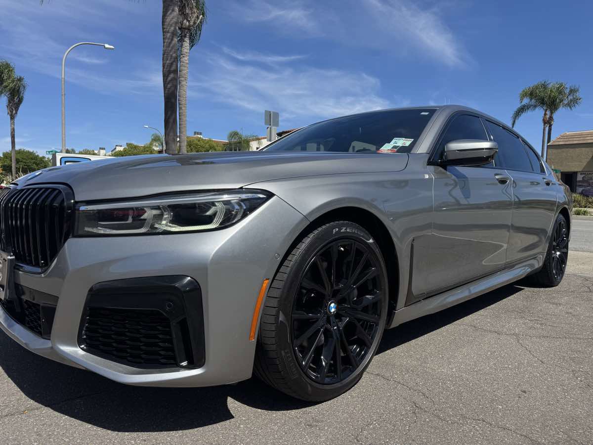 Used 2020 BMW 740i w/ M Sport Package image 15