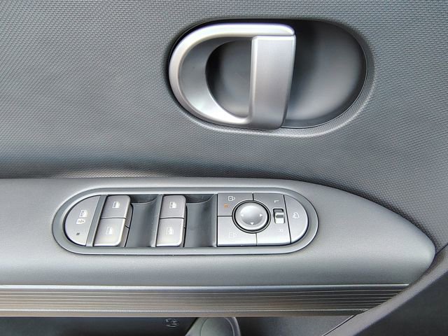 New 2025 Hyundai Ioniq 5 SEL RWD image 19
