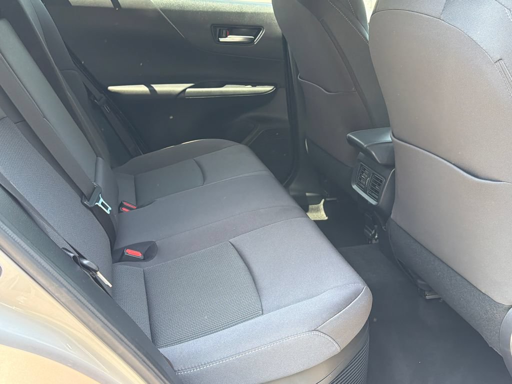 Used 2024 Toyota Venza LE AWD/4WD image 14