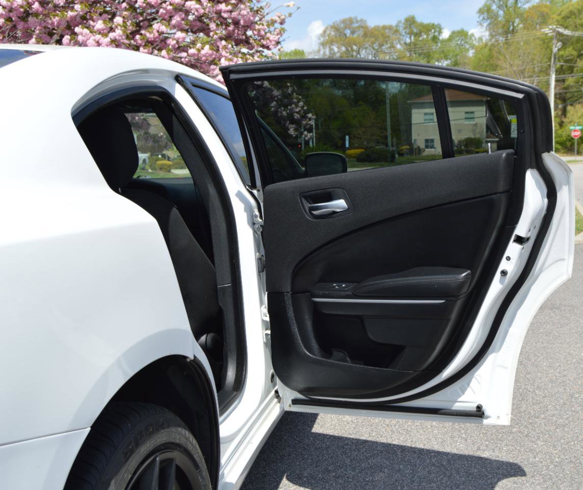 Used 2020 Dodge Charger Police w/ Street Appearance Group image 18