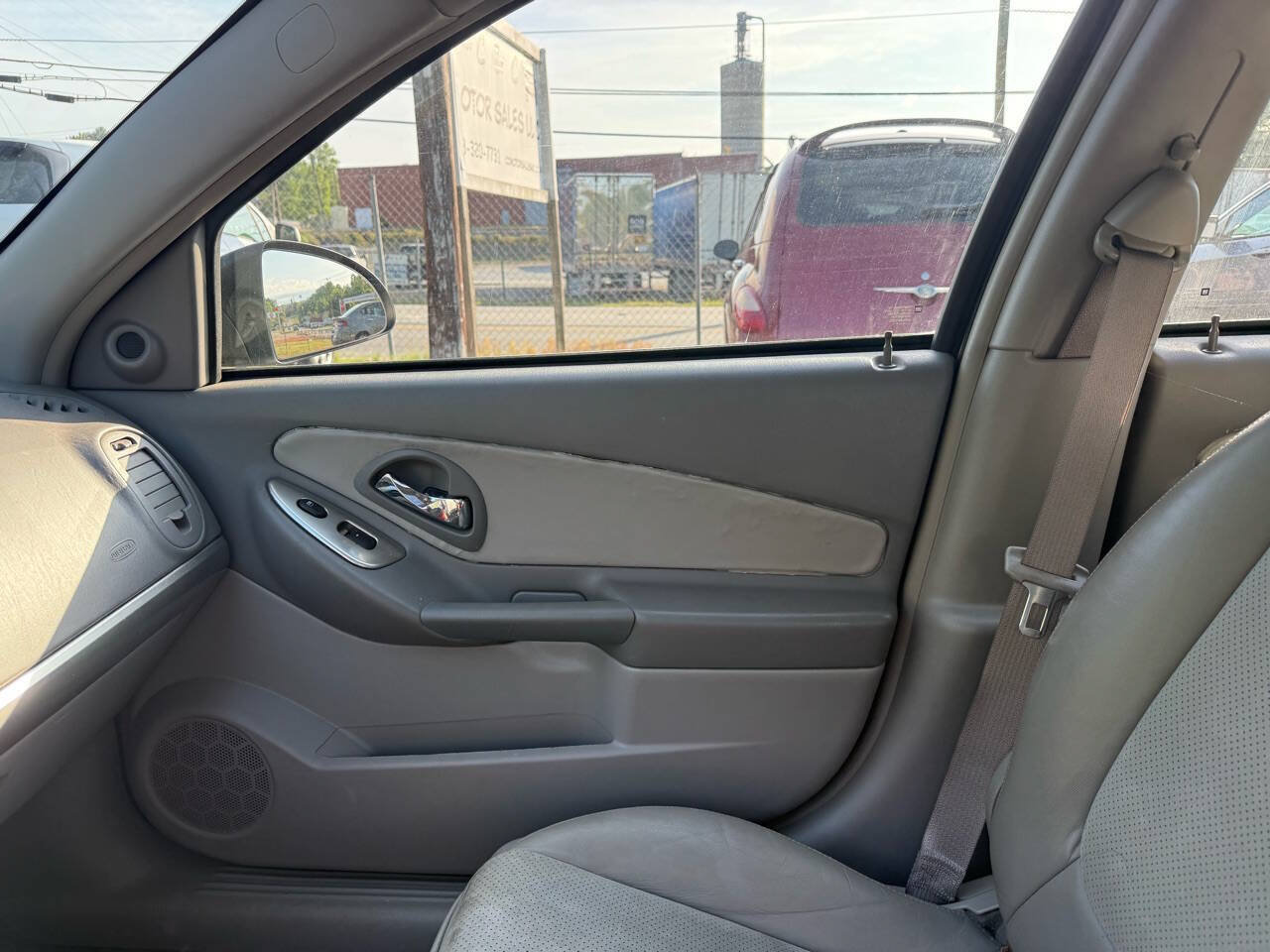 Used 2004 Chevrolet Malibu LT w/ Preferred Equipment Group FWD image 28
