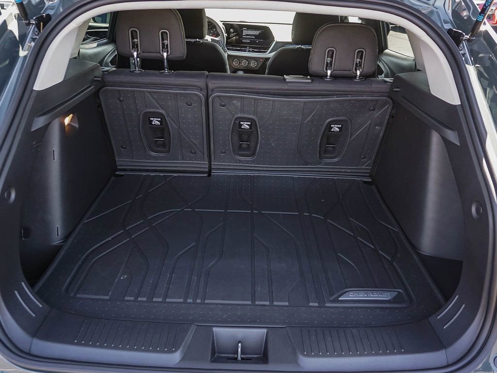 Used 2026 Chevrolet Trax LS w/ LS Convenience Package image 24