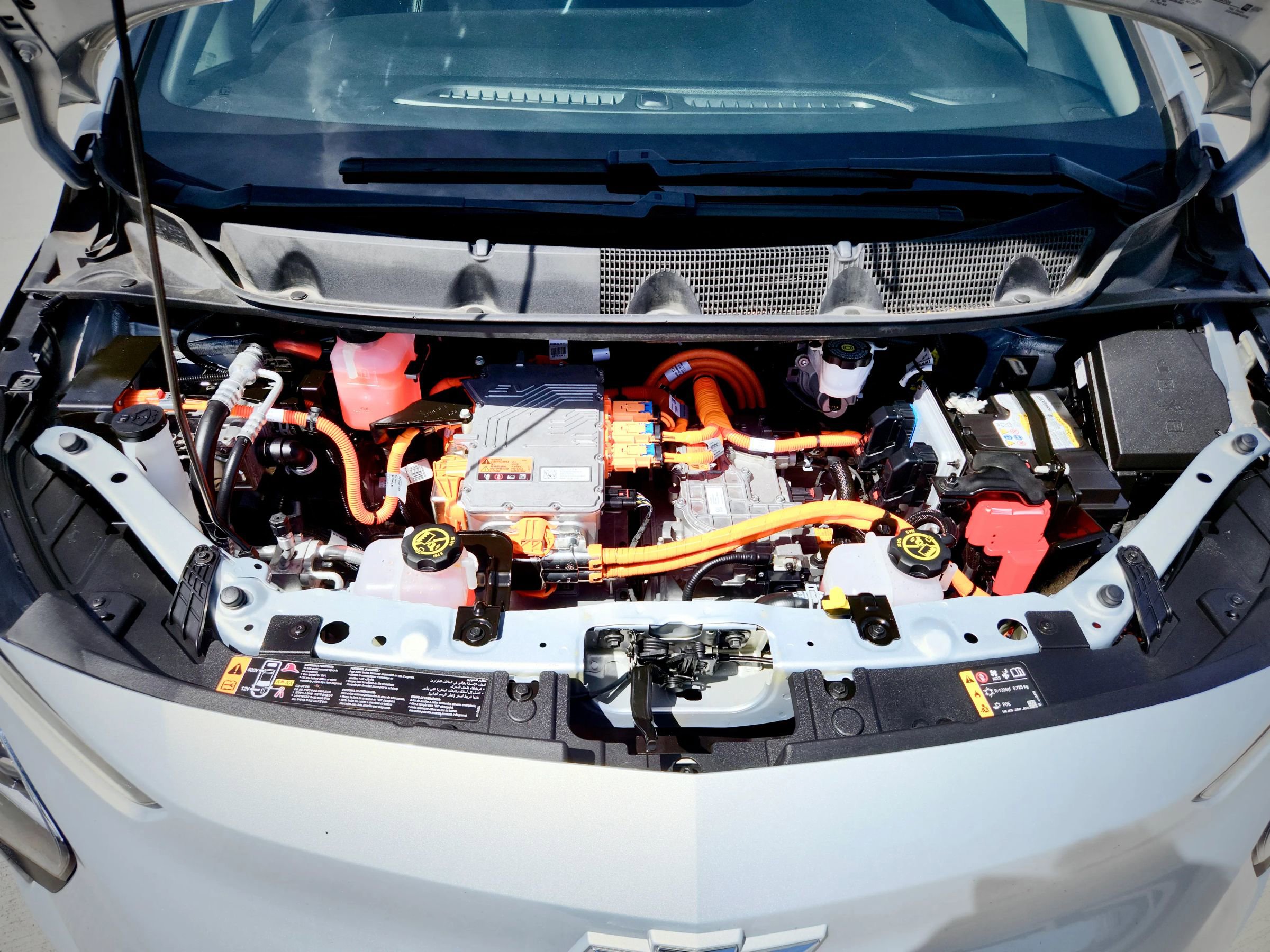 Used 2023 Chevrolet Bolt LT w/ Infotainment Package FWD image 36