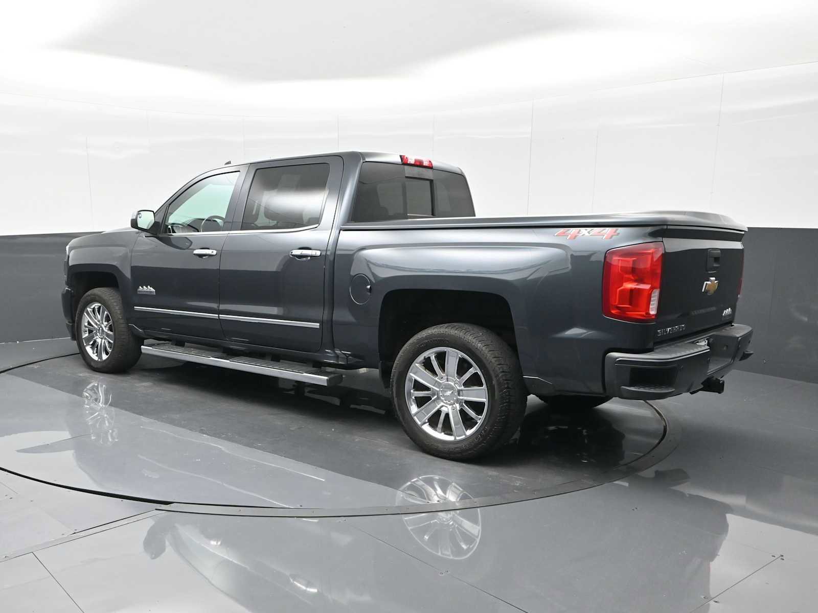 Used 2018 Chevrolet Silverado 1500 High Country image 6