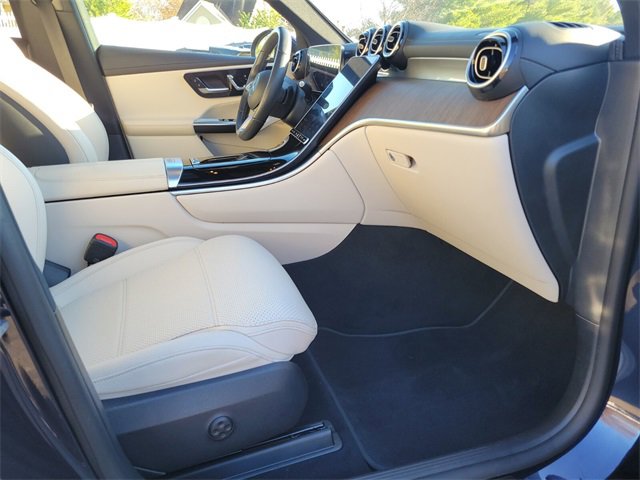 Certified 2024 Mercedes-Benz GLC 300 4MATIC w/ Driver Assistance Package image 12