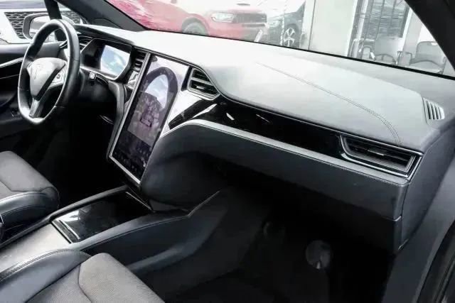 Used 2018 Tesla Model X 100D AWD/4WD image 25