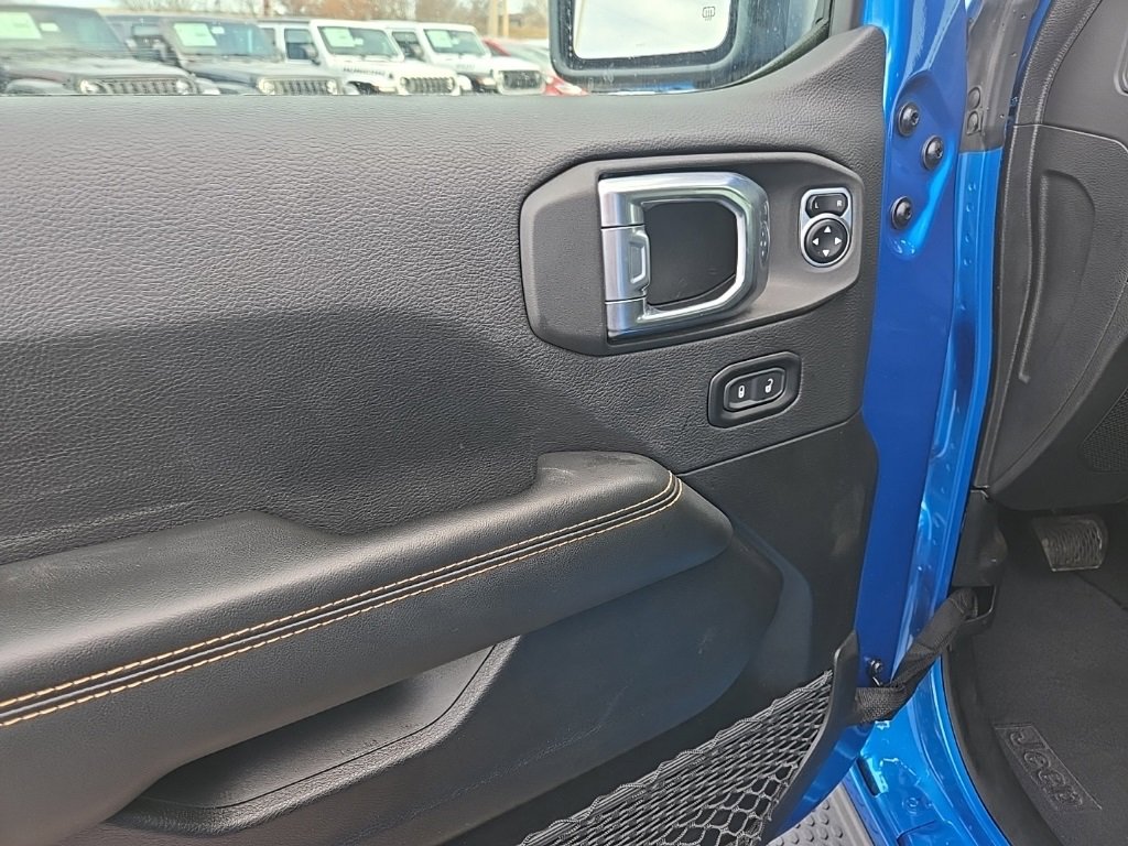 Used 2024 Jeep Wrangler Sahara w/ Technology Group image 32