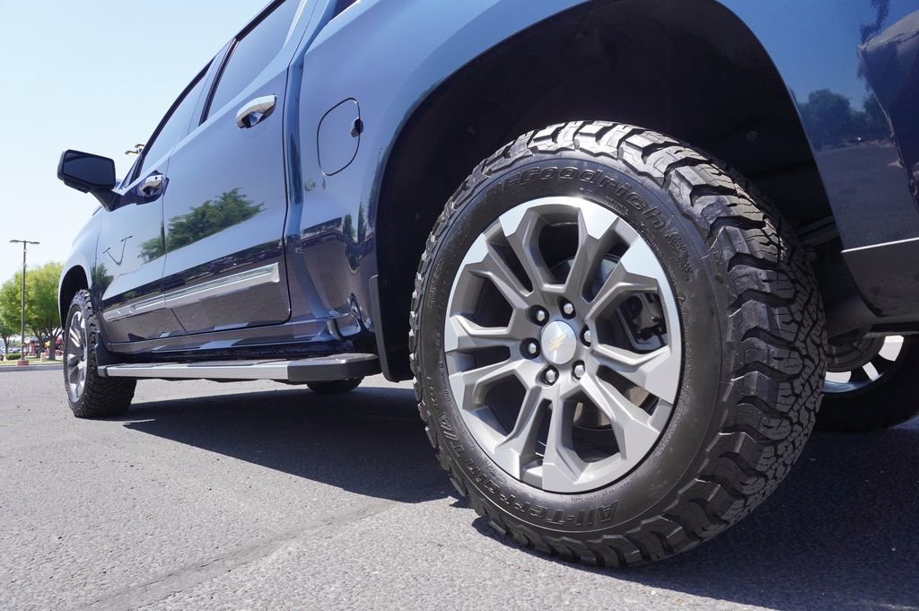 Certified 2023 Chevrolet Silverado 1500 High Country AWD/4WD image 6