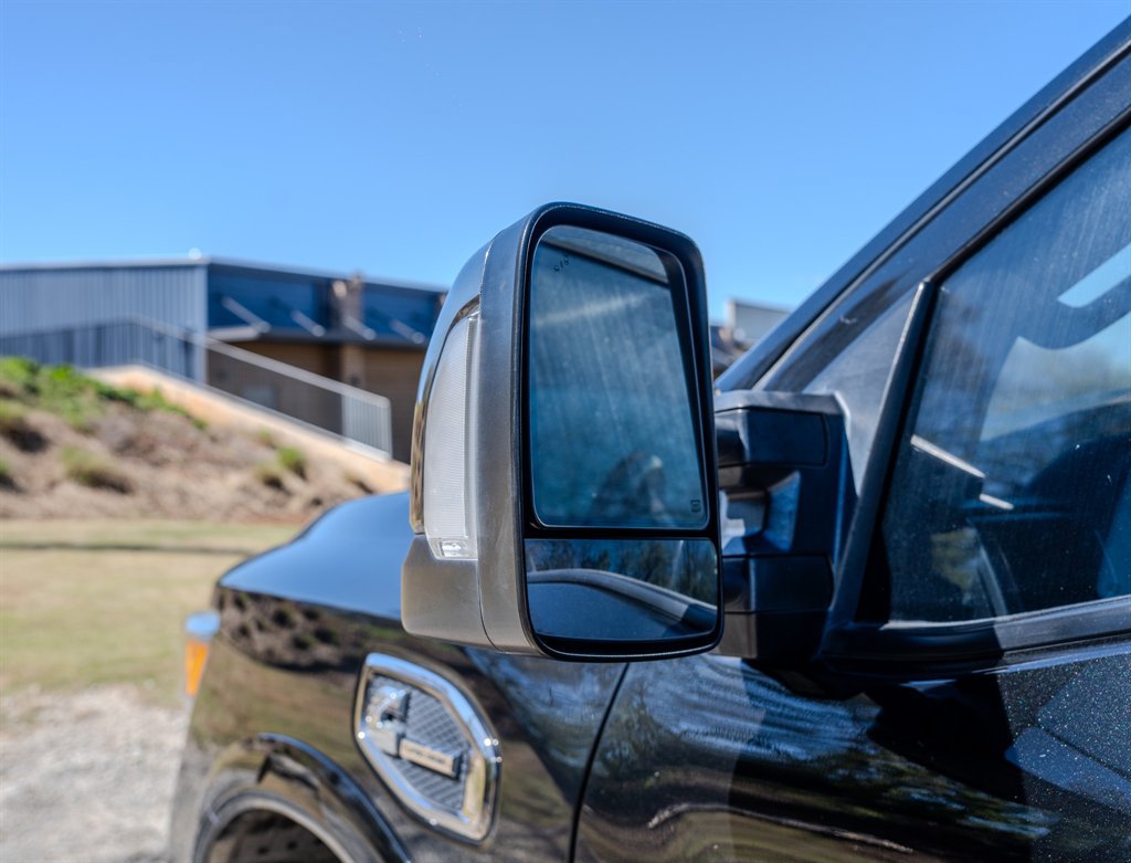 Used 2017 Nissan Titan Platinum Reserve AWD/4WD image 13