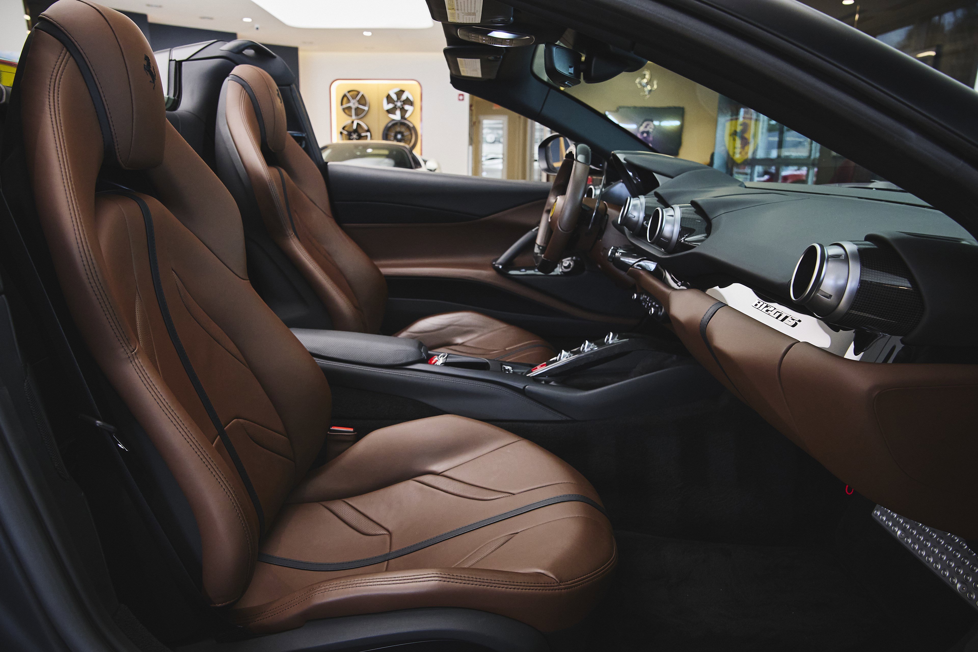 Used 2022 Ferrari 812 GTS image 41